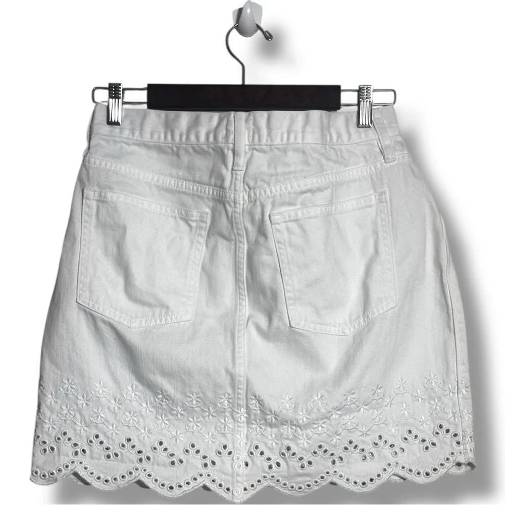 J. Crew White Denim Eyelet Hemline Detail Classic Preppy Feminine Mini Skirt - Picture 15 of 16